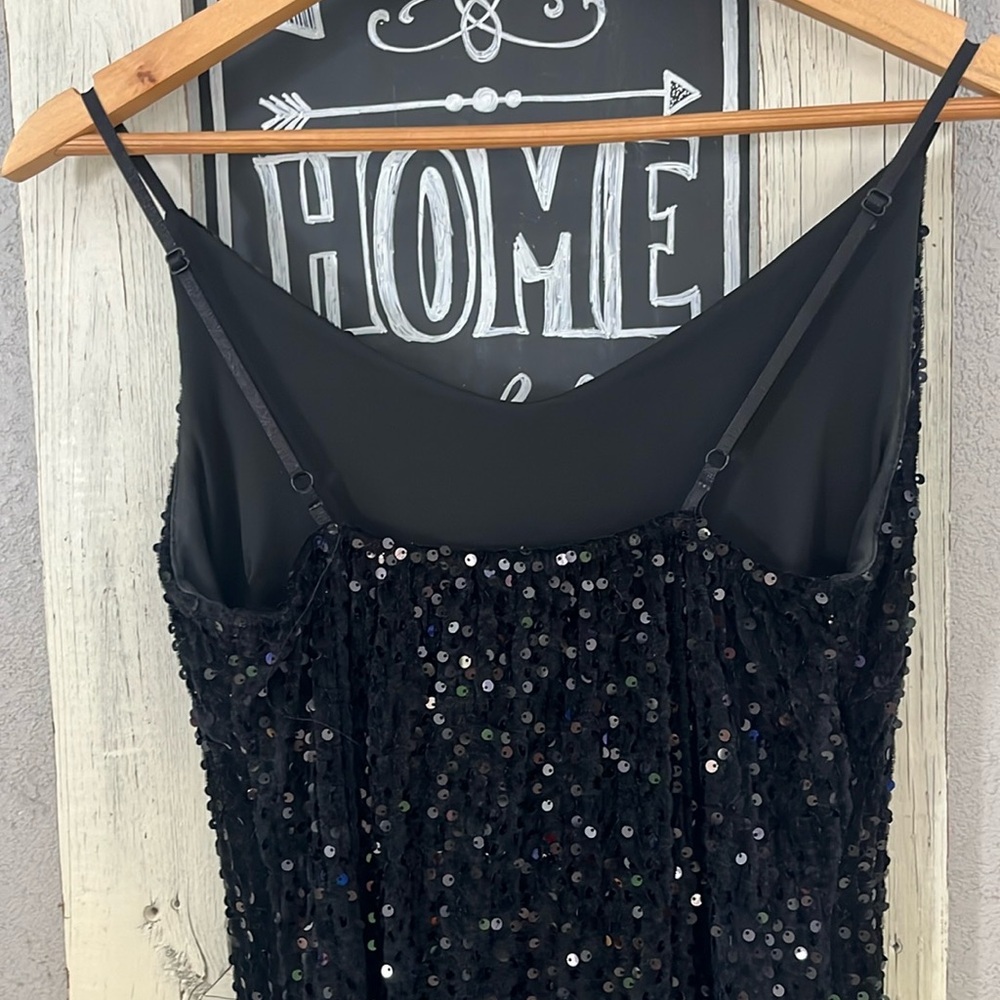 Fitted Sequin Dress - Picture 2 of 4
